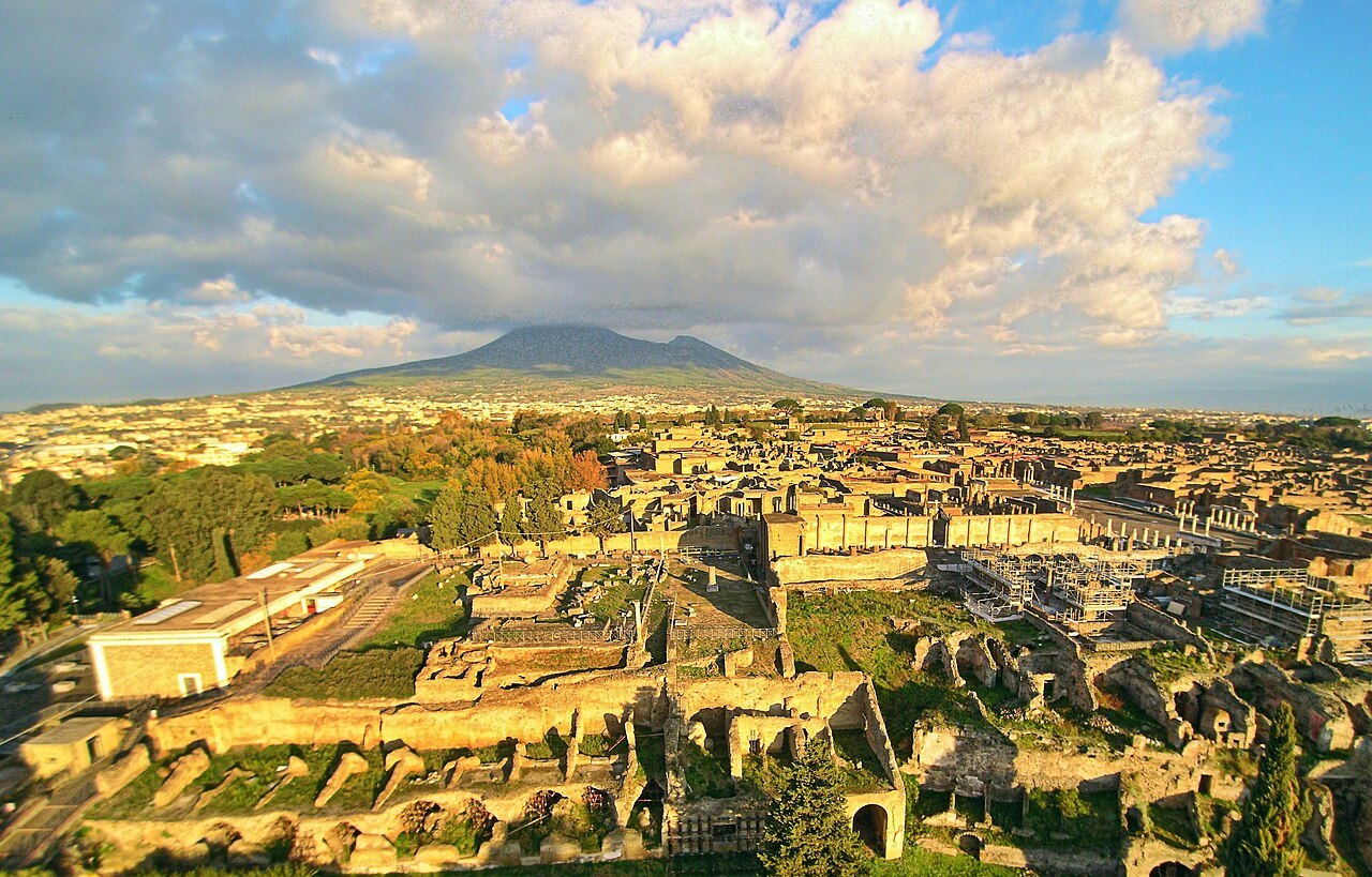Gli scavi di Pompei e il Vesuvio